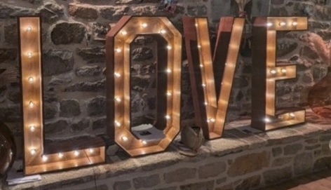 Lettre LOVE.jpg